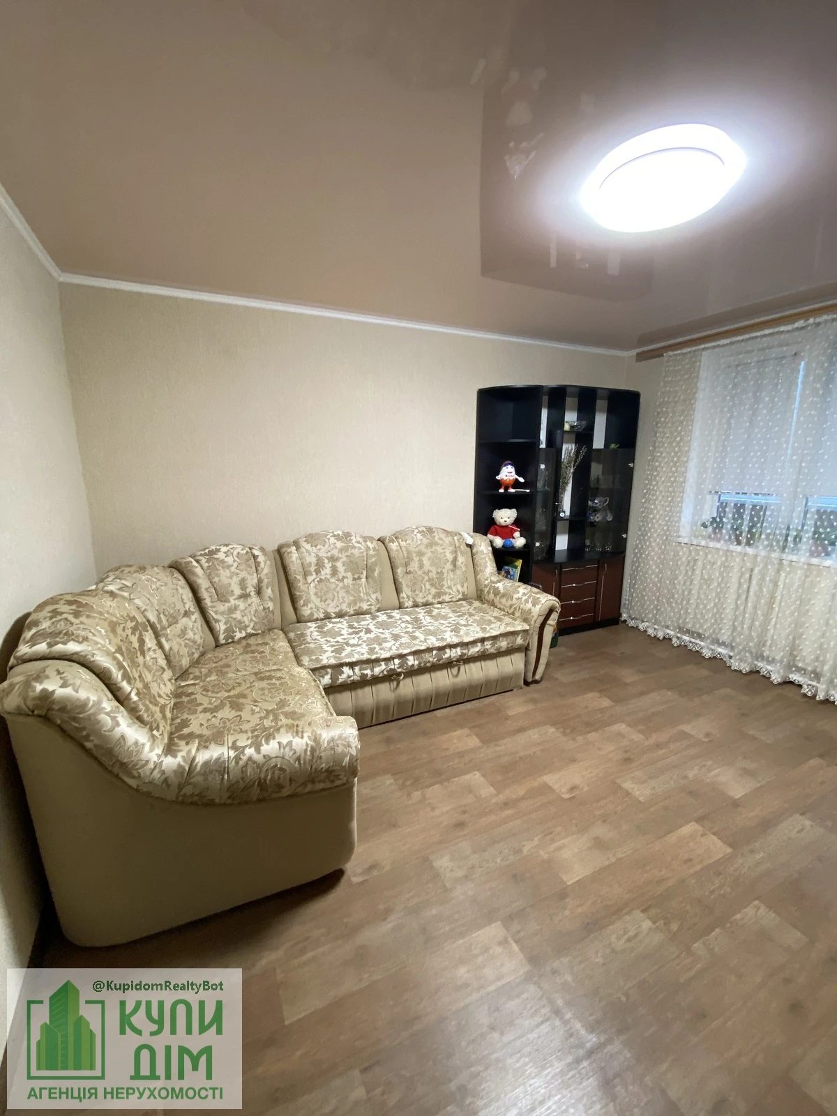 Apartments for sale 3 rooms, 70 m², 9th fl./10 floors. Shatyla , Kropyvnytskyy. 