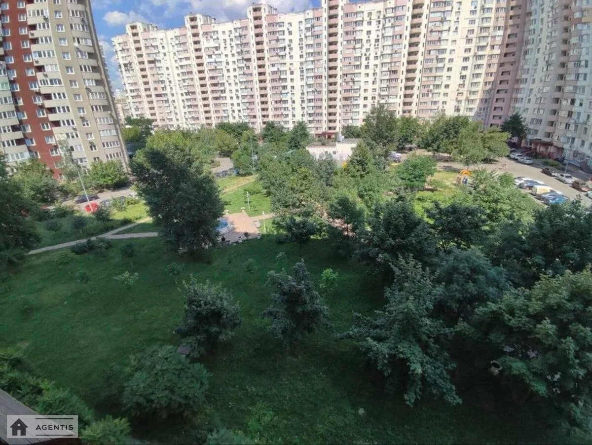 Apartment for rent. 1 room, 38 m², 6th floor/16 floors. 2, Knyazhiy Zaton 2, Kyiv. 