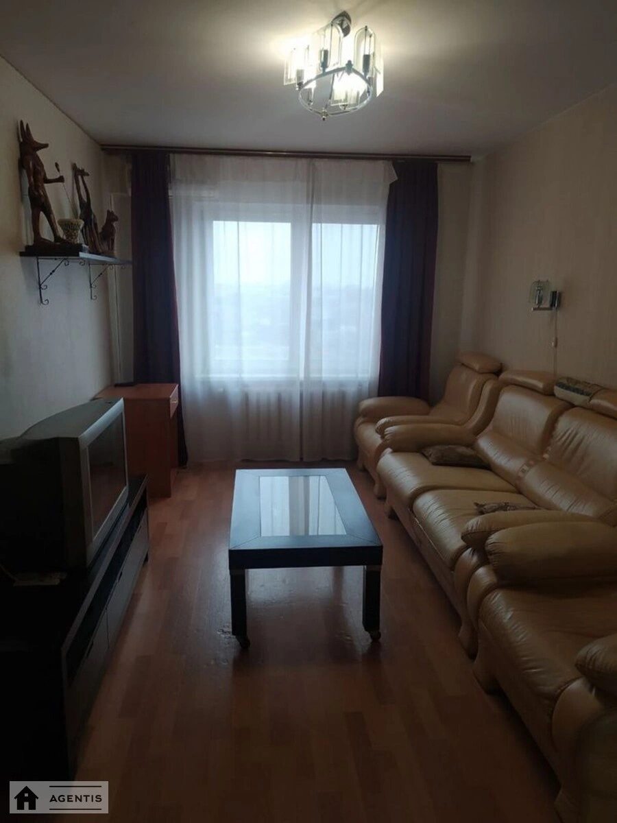 Здам квартиру. 3 rooms, 86 m², 6th floor/15 floors. 15, Смілянська 15, Київ. 