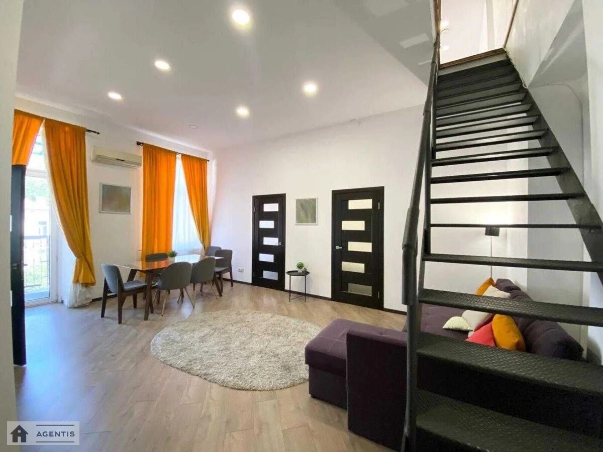 Apartment for rent. 5 rooms, 160 m², 3rd floor/4 floors. 16, Myhaylivska 16, Kyiv. 