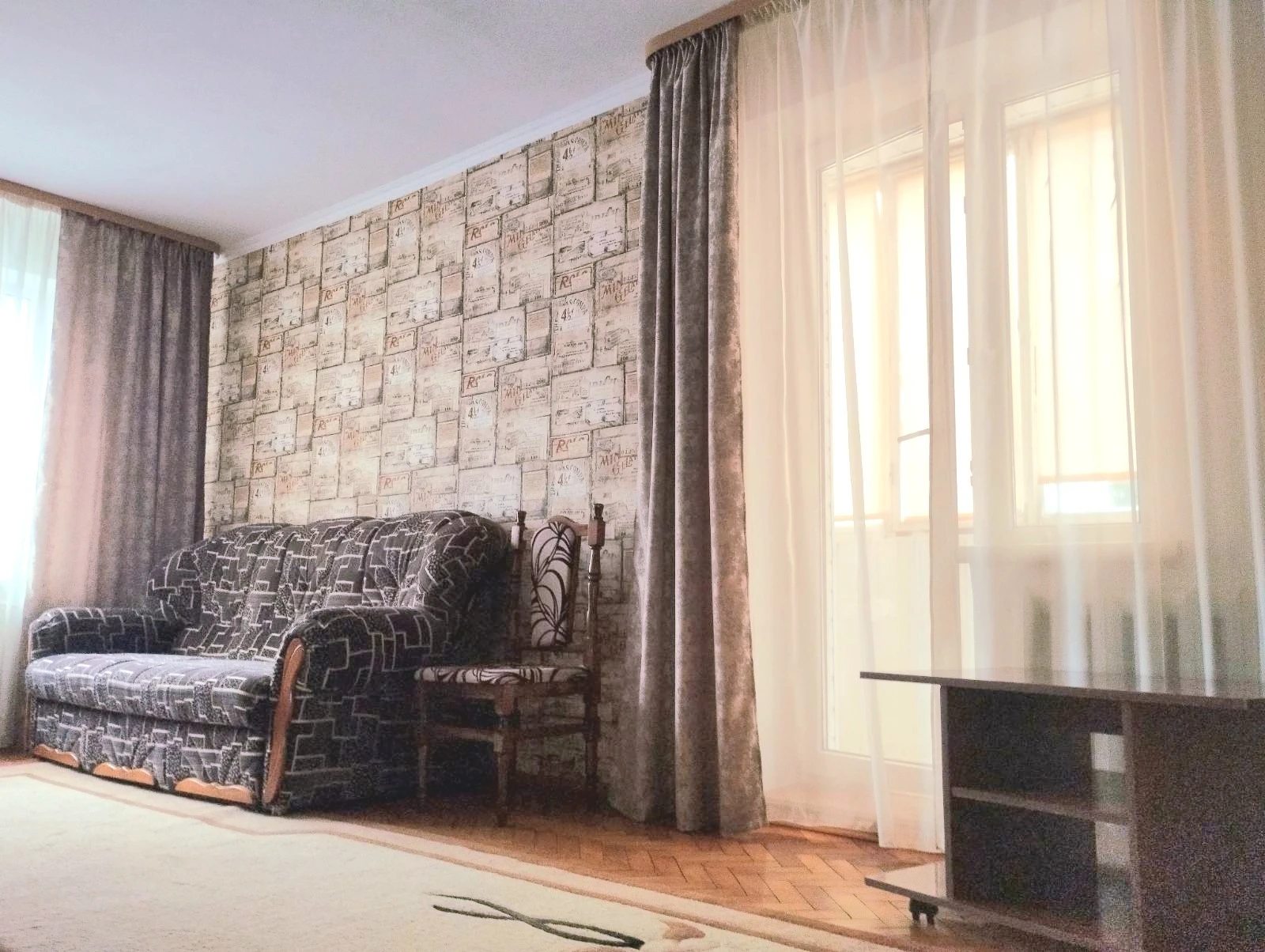 Apartments for sale. 1 room, 35 m², 4th floor/9 floors. 12, Kyyivska vul., Ternopil. 