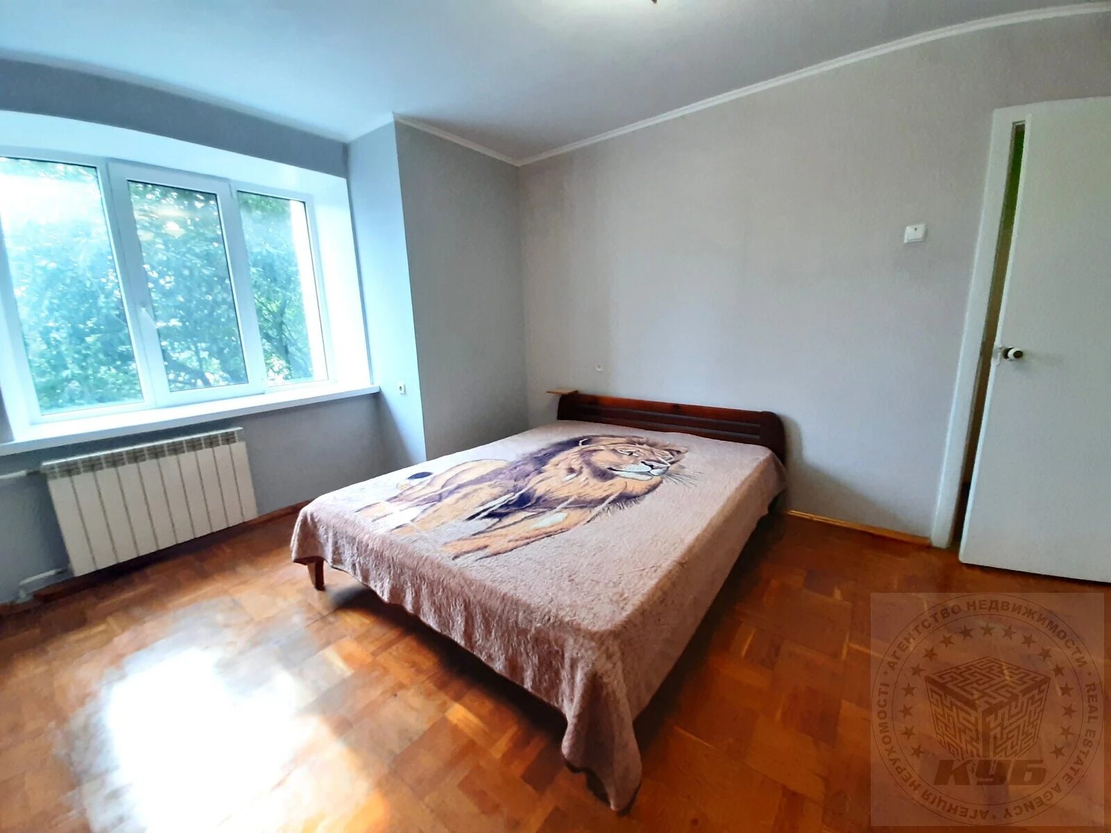 Продаж квартири 2 кімнати, 60 m², 2 пов./16 поверхів. 1, Симиренка 1, Київ. 