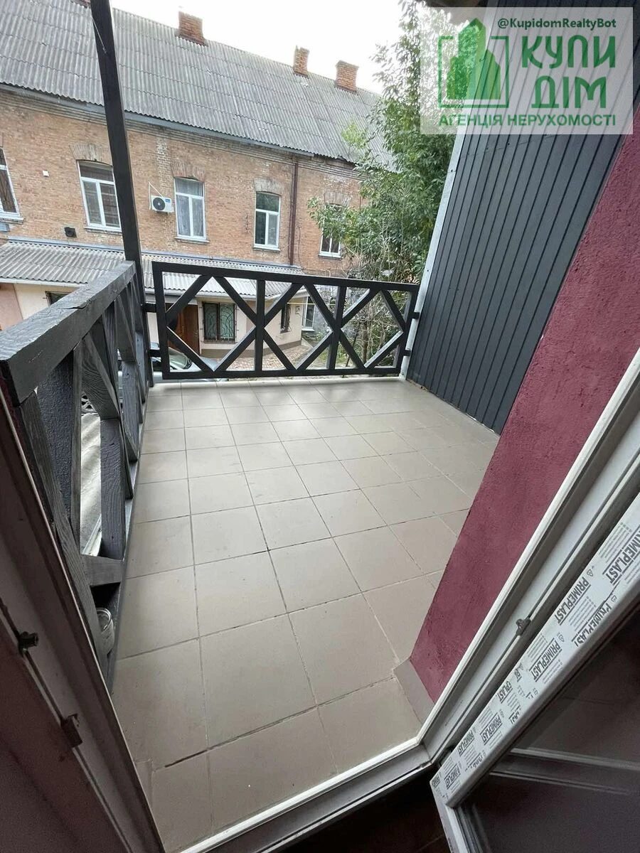 Продаж квартири 1 кімната, 24 m², 2 пов./2 поверхи. Подільський (ленінський), Кропивницький. 