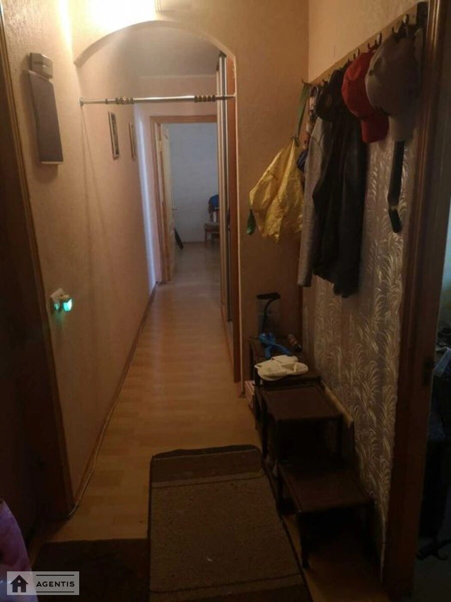Apartment for rent. 2 rooms, 60 m², 8th floor/9 floors. 3, Heroyiv polku Azov vul., Kyiv. 