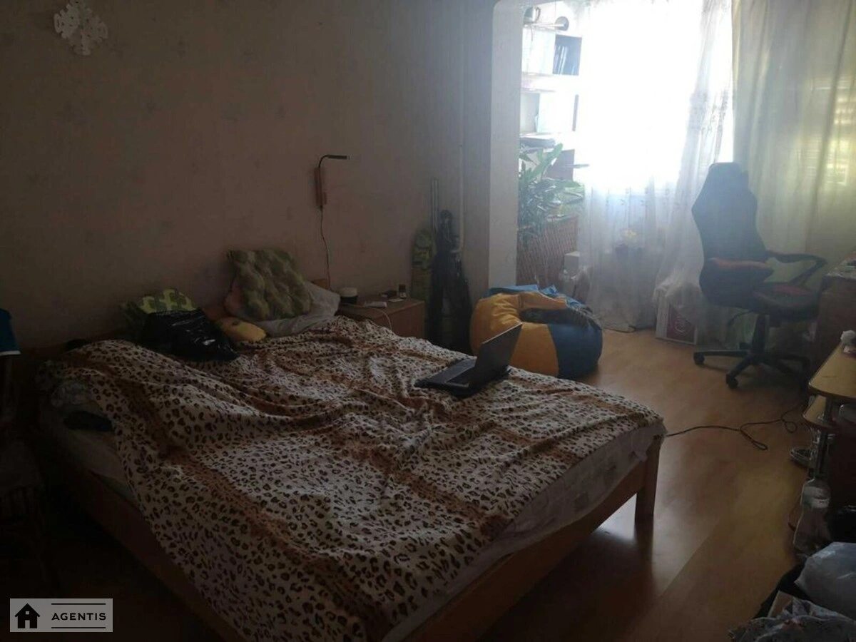 Apartment for rent. 2 rooms, 60 m², 8th floor/9 floors. 3, Heroyiv polku Azov vul., Kyiv. 