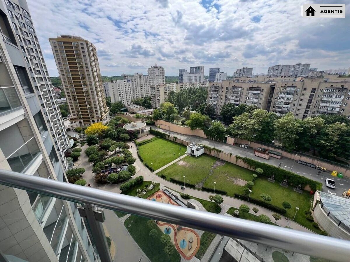 Apartment for rent. 2 rooms, 64 m², 13 floor/23 floors. 60, Golosiyivskiy 60, Kyiv. 