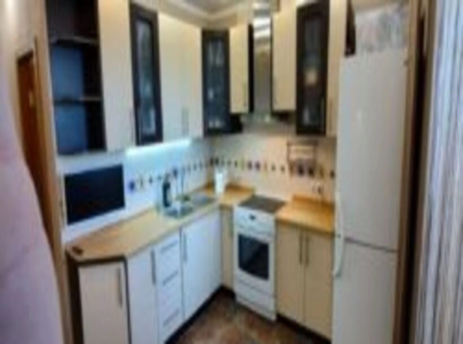 Apartments for sale 1 room, 50 m², 10th fl./15 floors. 17, Mashynobudivnykiv , Vyshneve. 