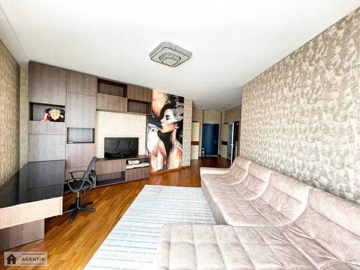 Apartment for rent. 2 rooms, 72 m², 6th floor/17 floors. 53, Vasylya Tyutyunnyka vul. Anri Barbyusa, Kyiv. 