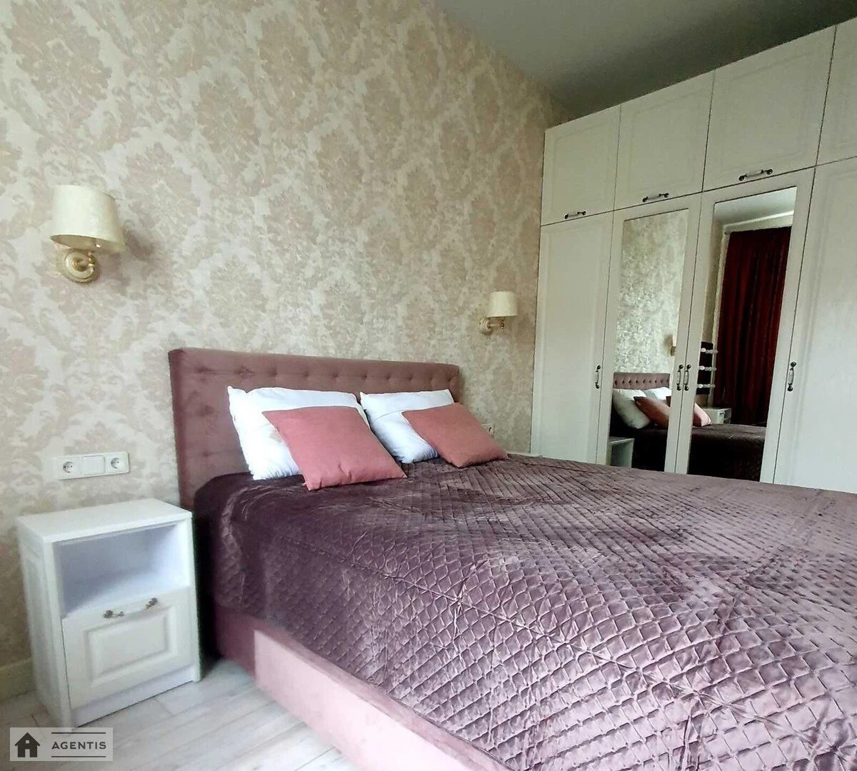 Apartment for rent. 1 room, 43 m², 6th floor/9 floors. Saperne Pole, Kyiv. 