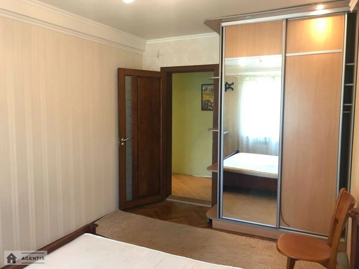 Apartment for rent. 2 rooms, 55 m², 3rd floor/9 floors. 9, Yentuziativ , Kyiv. 