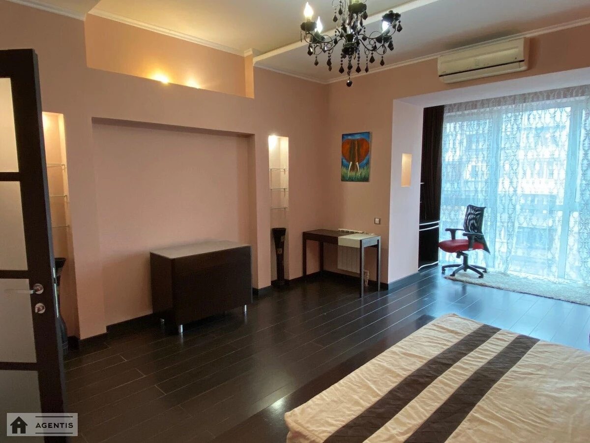 Сдам квартиру. 2 rooms, 90 m², 4th floor/21 floors. Почайнинская, Киев. 