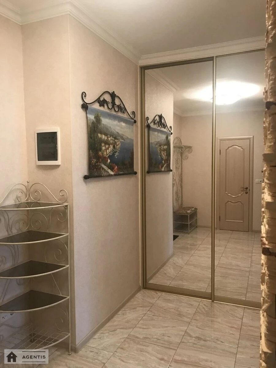 Apartment for rent. 1 room, 60 m², 17 floor/25 floors. 23, Petra Hryhorenka prosp., Kyiv. 