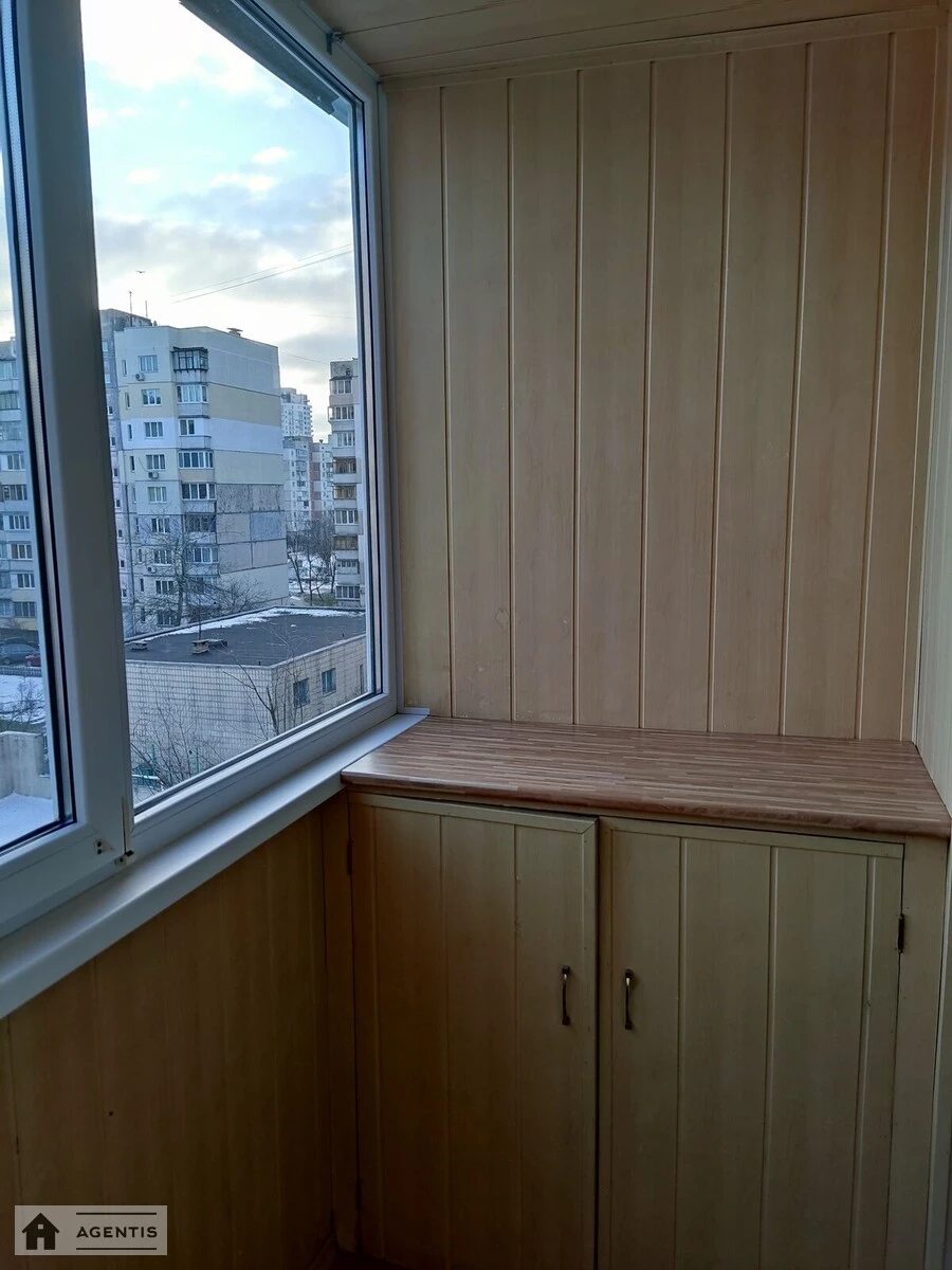Сдам квартиру. 1 room, 36 m², 5th floor/9 floors. 36, Северная 36, Киев. 