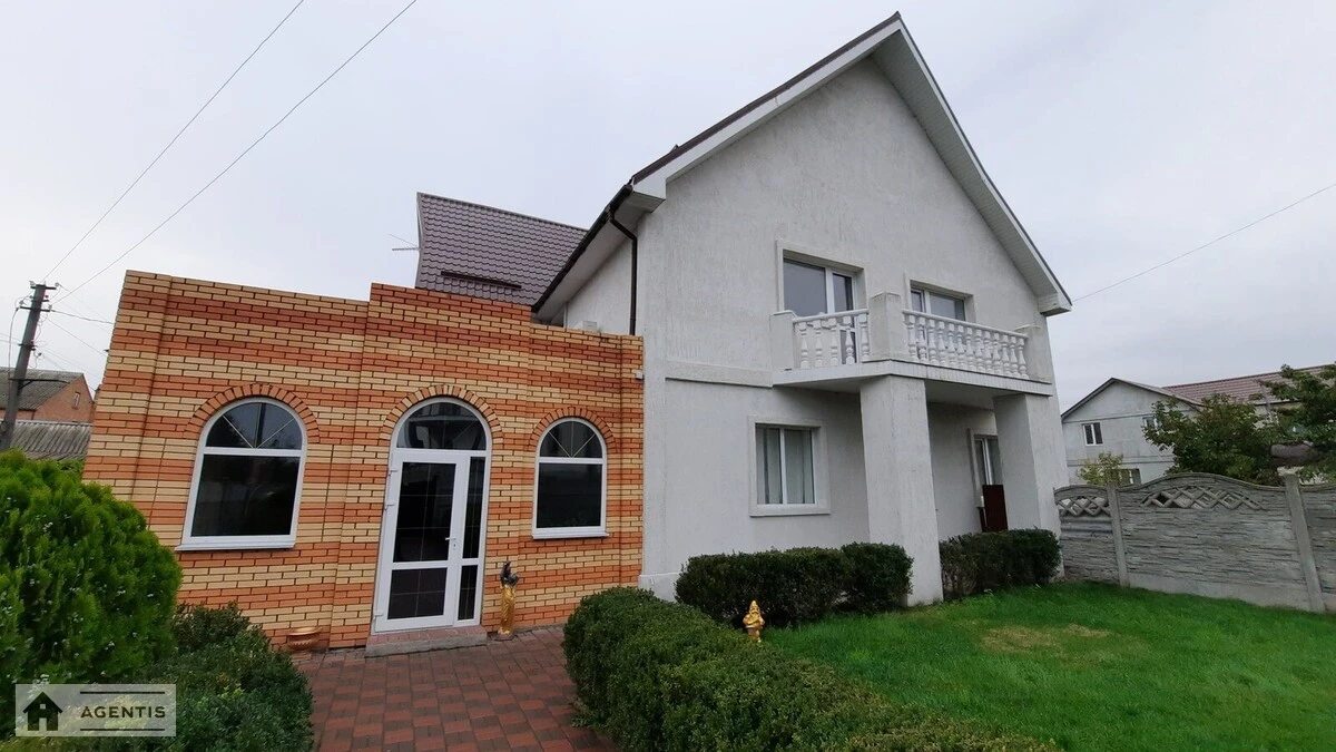 Сдам квартиру. 3 rooms, 150 m², 1st floor/2 floors. Дарницкий район, Киев. 