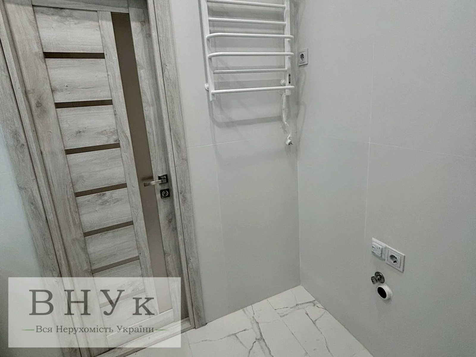 Продаж квартири. 1 room, 32 m², 4th floor/4 floors. Підволочиське шосе, Тернопіль. 
