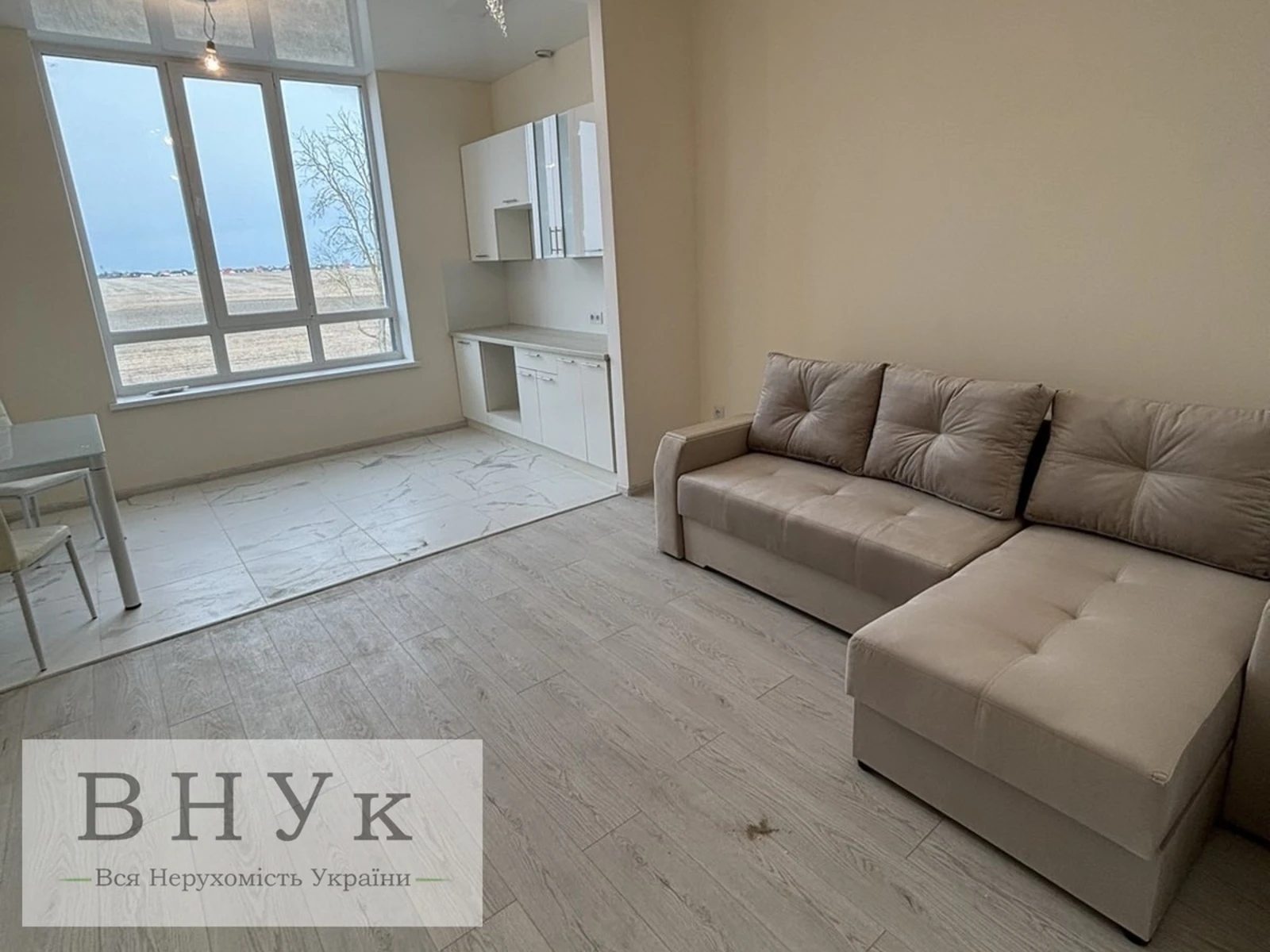 Продаж квартири. 1 room, 32 m², 4th floor/4 floors. Підволочиське шосе, Тернопіль. 
