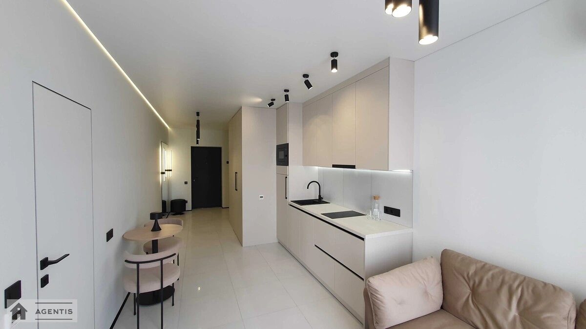 Apartment for rent. 1 room, 37 m², 22 floor/25 floors. 25, Oleny Telihy vul., Kyiv. 