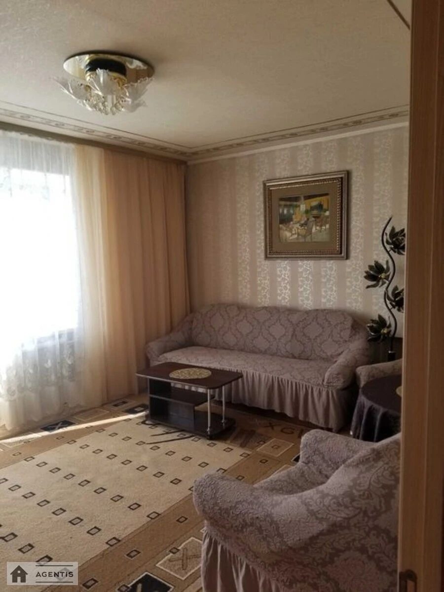 Здам квартиру. 3 rooms, 89 m², 10th floor/11 floors. 14, Генерала Алмазова вул. (Кутузова), Київ. 