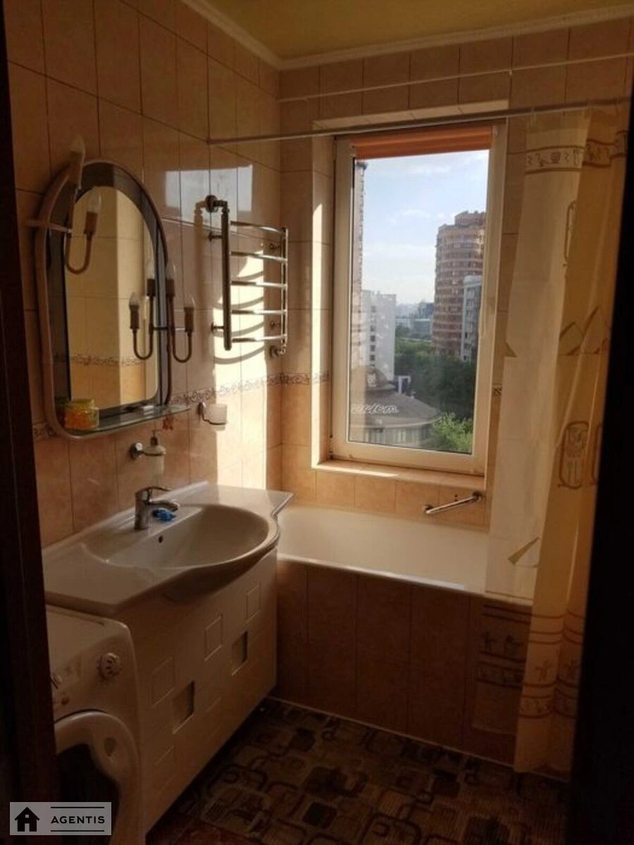 Здам квартиру. 3 rooms, 89 m², 10th floor/11 floors. 14, Генерала Алмазова вул. (Кутузова), Київ. 