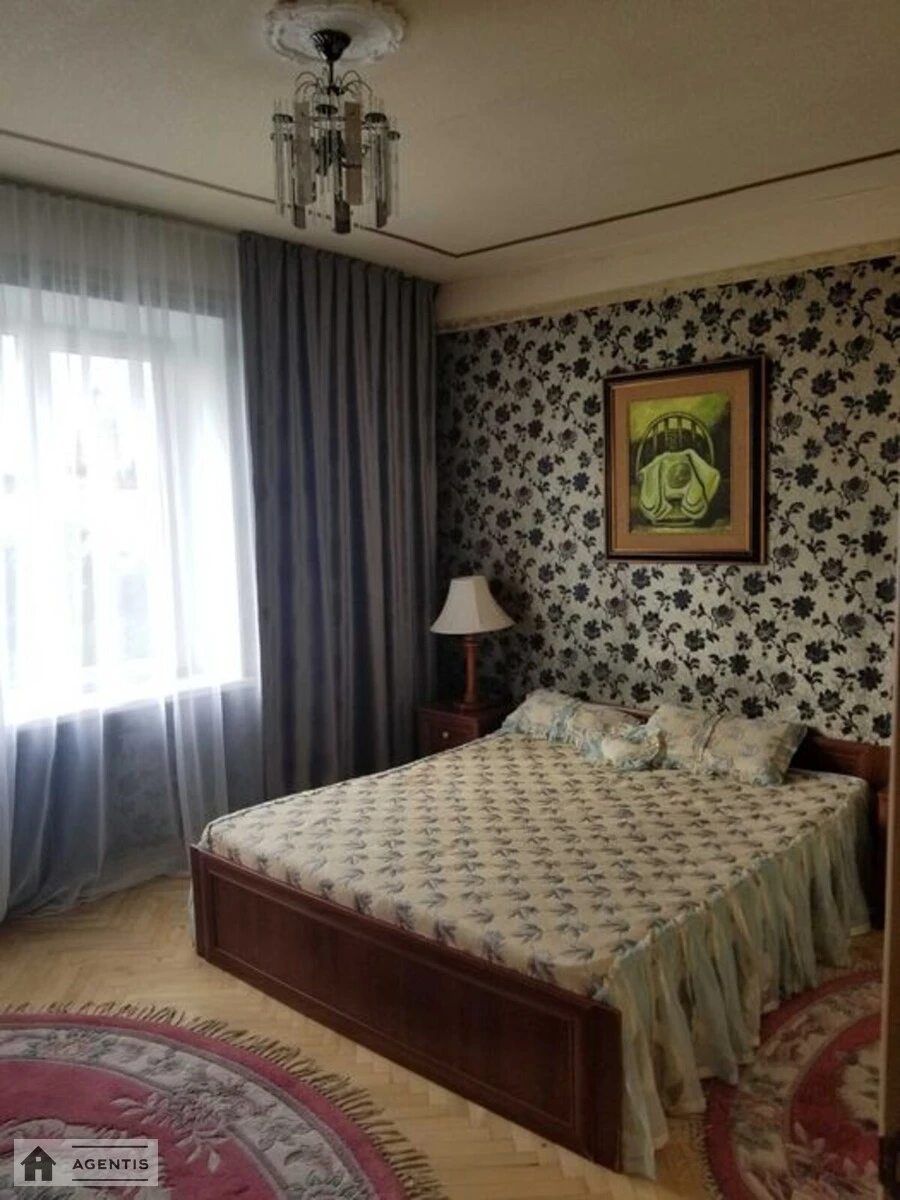 Здам квартиру. 3 rooms, 89 m², 10th floor/11 floors. 14, Генерала Алмазова вул. (Кутузова), Київ. 