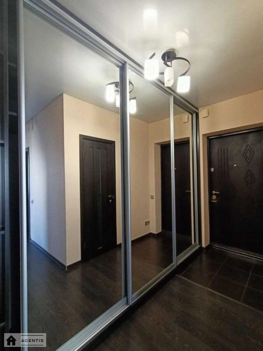 Apartment for rent. 2 rooms, 71 m², 16 floor/25 floors. 26, Dniprovska embankment 26, Kyiv. 
