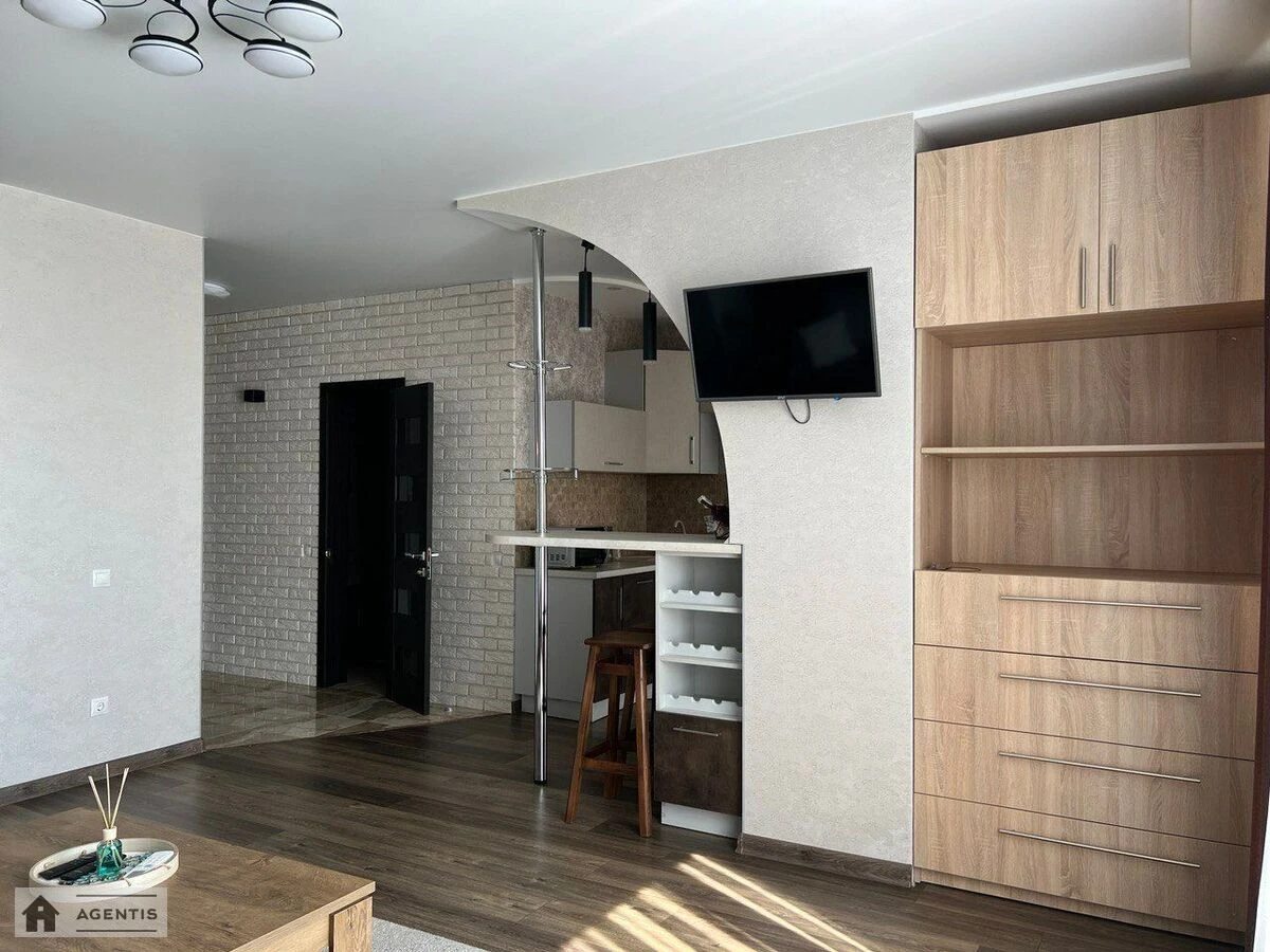 Apartment for rent. 1 room, 54 m², 21 floor/25 floors. 33, Mytropolyta Vasylya Lypkivskoho vul. Urytskoho, Kyiv. 