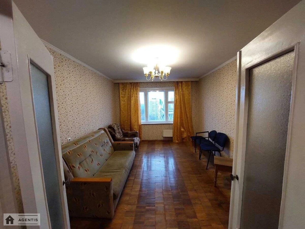 Apartment for rent. 2 rooms, 60 m², 12 floor/16 floors. 6, Chornobylska 6, Kyiv. 