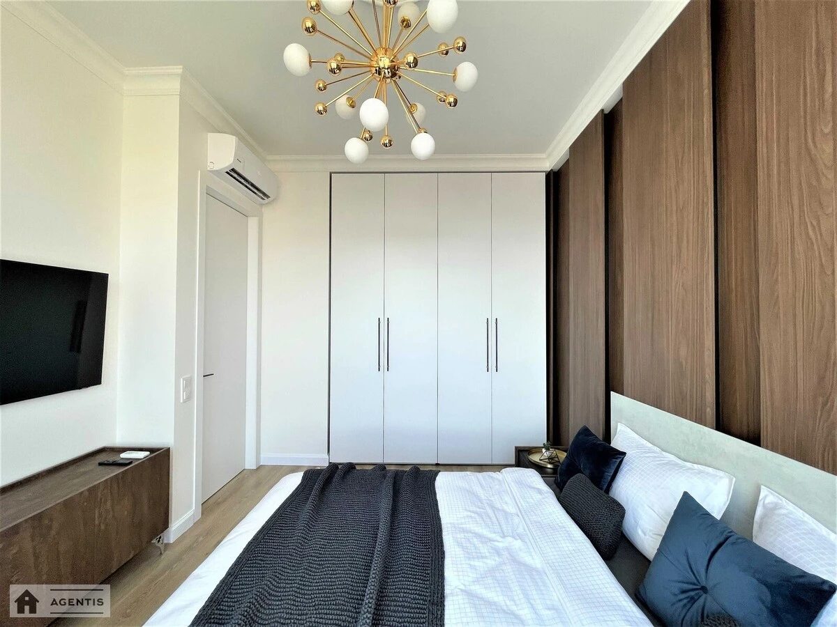 Apartment for rent. 2 rooms, 55 m², 14 floor/25 floors. 68, Zhylyanska 68, Kyiv. 