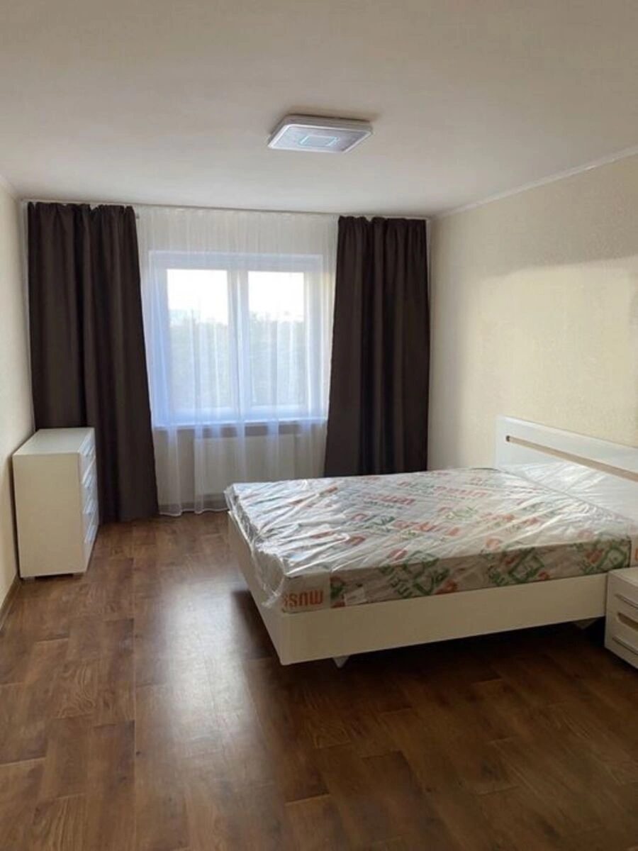 Apartment for rent. 1 room, 49 m², 8th floor/25 floors. Mykoly Khvylovoho vul., Kyiv. 