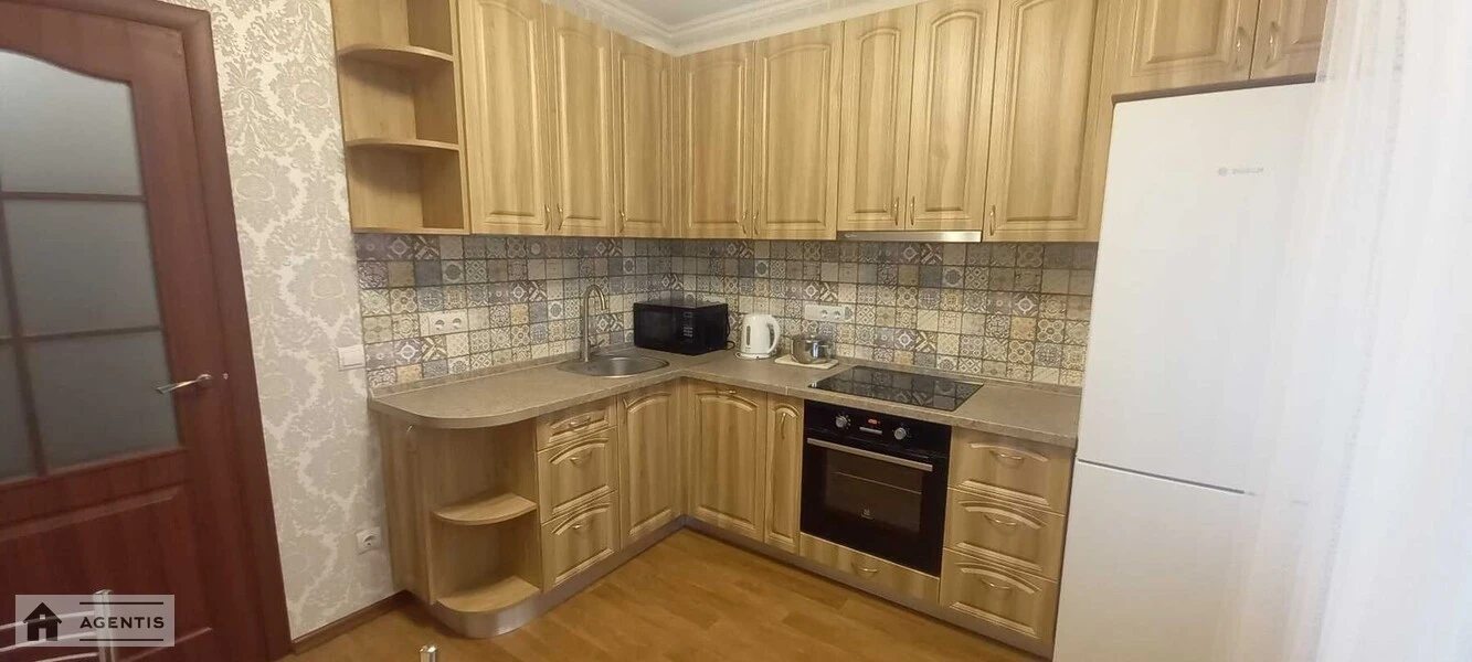 Apartment for rent. 1 room, 36 m², 3rd floor/25 floors. Sofiyi Rusovoyi vul., Kyiv. 