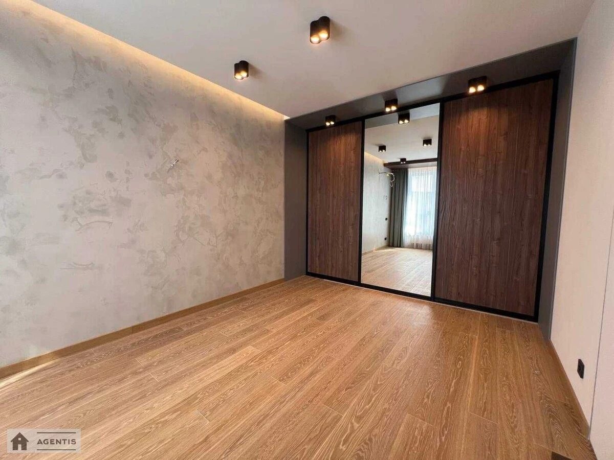 Сдам квартиру. 3 rooms, 120 m², 8th floor/30 floors. Леси Украинки, Киев. 