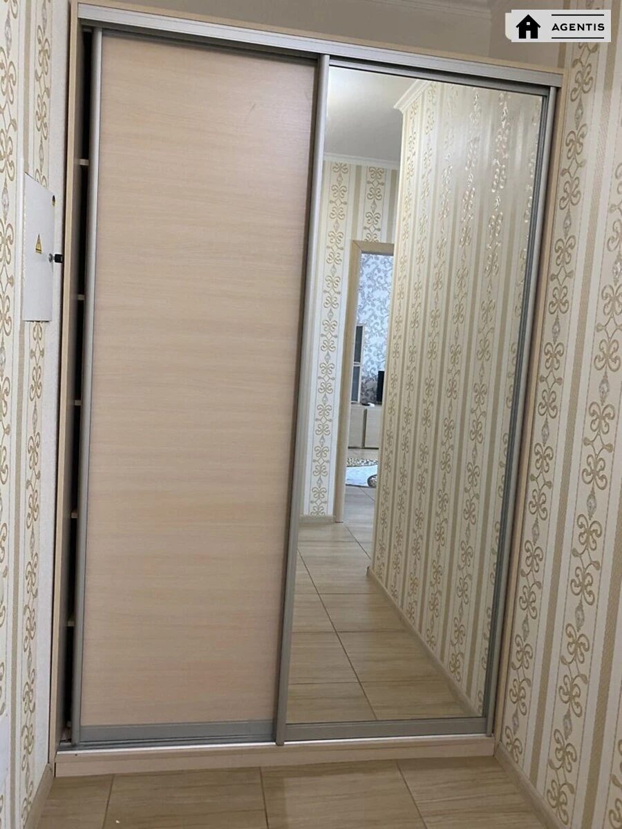 Сдам квартиру. 1 room, 46 m², 8th floor/18 floors. 50, Юлії Здановської вул. (Михайла Ломоносова), Киев. 