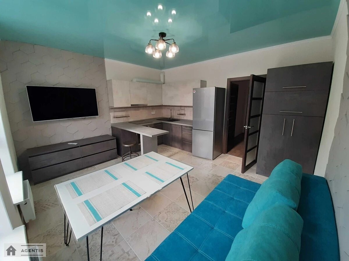 Apartment for rent. 1 room, 48 m², 10th floor/17 floors. 67, Beresteyskyy prosp. Peremohy, Kyiv. 
