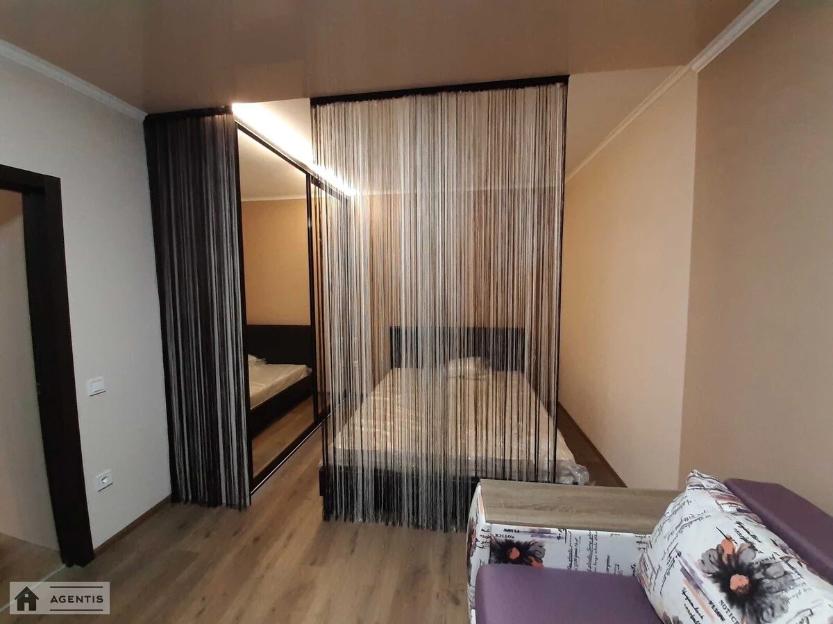 Apartment for rent. 1 room, 48 m², 10th floor/17 floors. 67, Beresteyskyy prosp. Peremohy, Kyiv. 