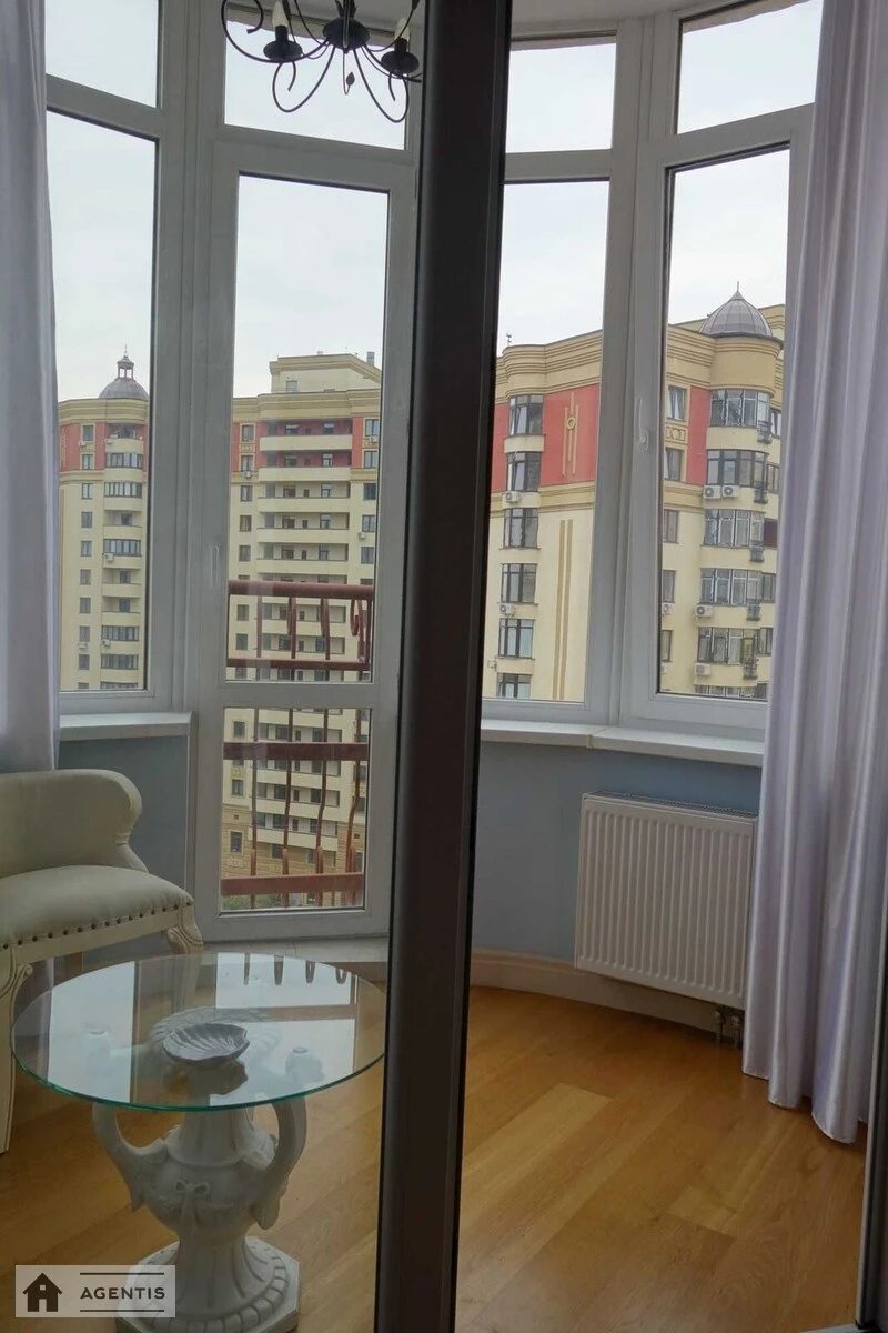 Apartment for rent. 4 rooms, 170 m², 9th floor/17 floors. 50, Zolotoustivska 50, Kyiv. 