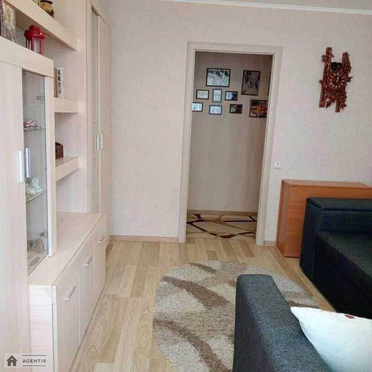 Apartment for rent. 2 rooms, 44 m², 3rd floor/5 floors. 59, Alishera Navoyi prosp., Kyiv. 
