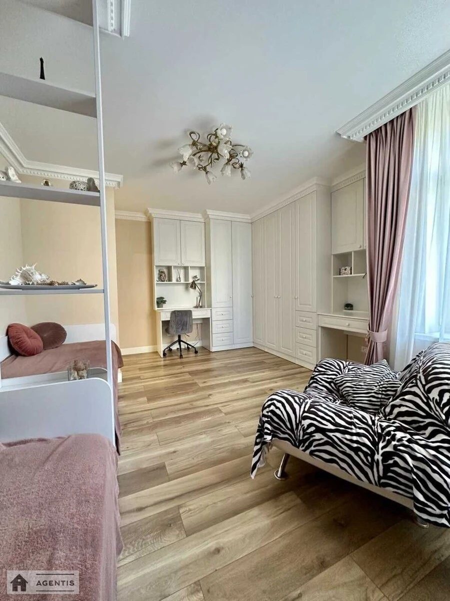 Apartment for rent. 3 rooms, 78 m², 3rd floor/24 floors. Mytropolyta Vasylya Lypkivskoho vul. Urytskoho, Kyiv. 