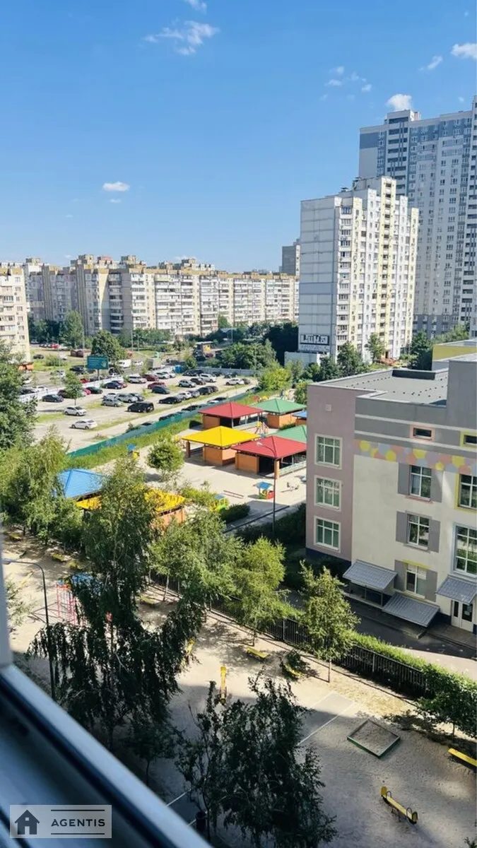 Apartment for rent. 1 room, 42 m², 7th floor/24 floors. 6, Dragomanova 6, Kyiv. 