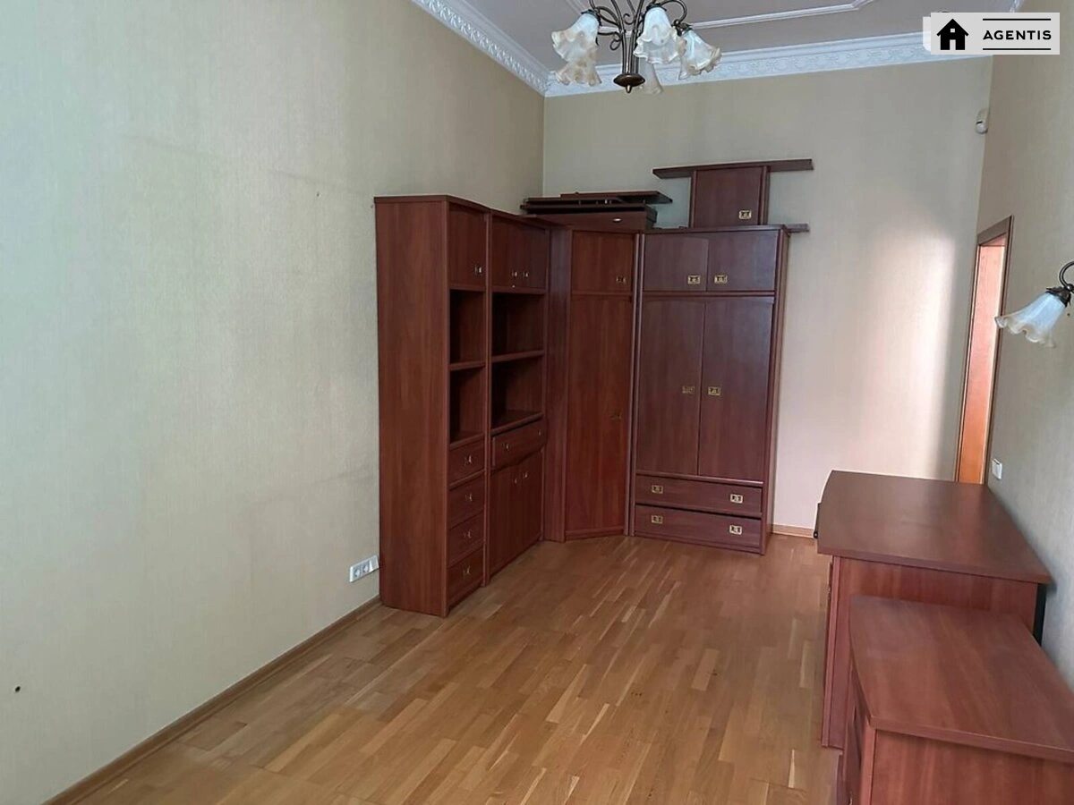 Здам квартиру. 3 rooms, 102 m², 3rd floor/6 floors. 79, Саксаганського 79, Київ. 