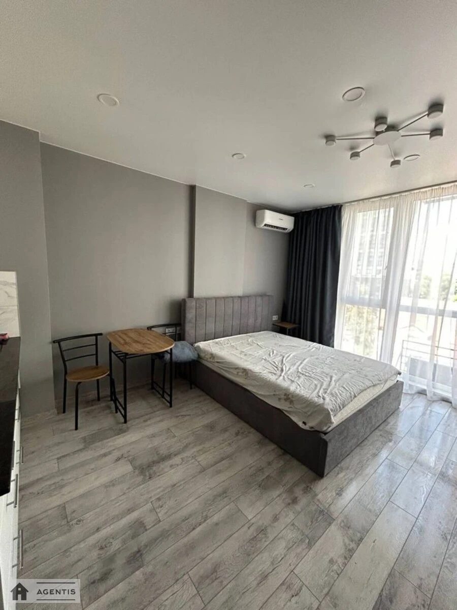 Apartment for rent. 1 room, 30 m², 5th floor/11 floors. 127, Kamyanets-Podilska vul., Kyiv. 