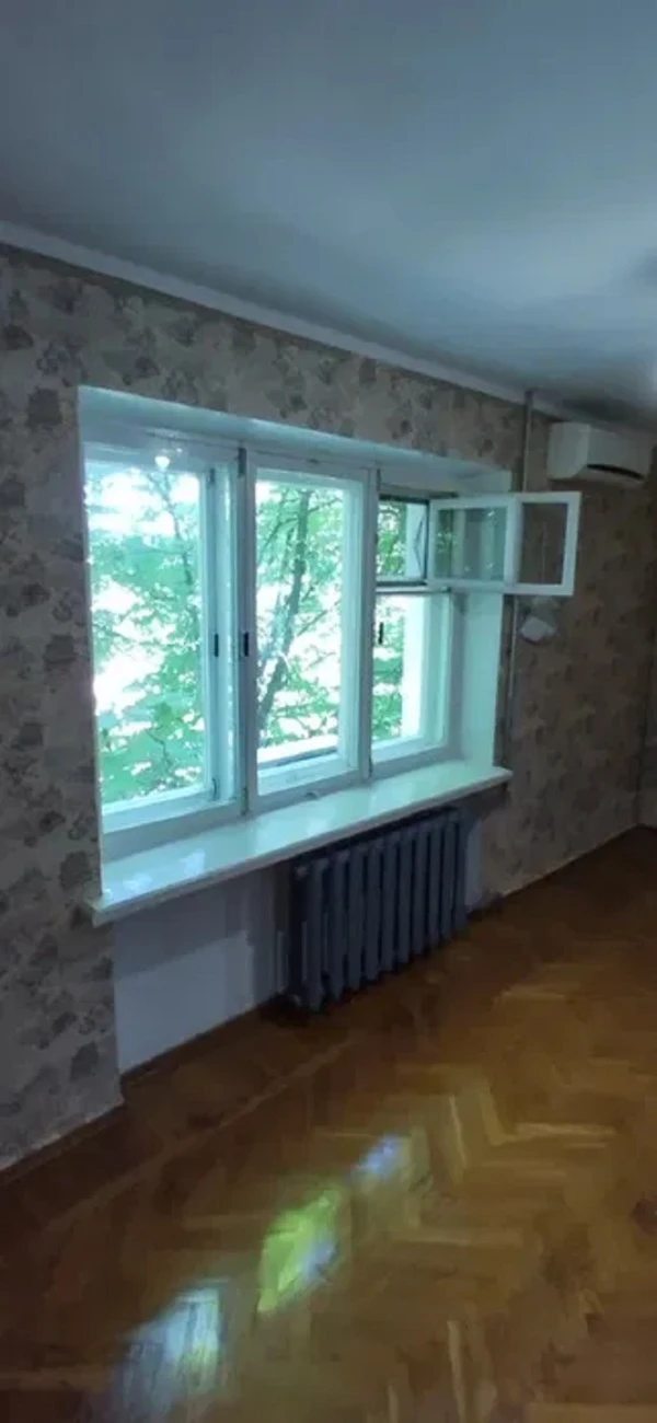 Продаж квартири 2 кімнати, 45 m², 4 пов./5 поверхів. 10, Инглези (25 ой Чапаевской Дивизии) , Одеса. 