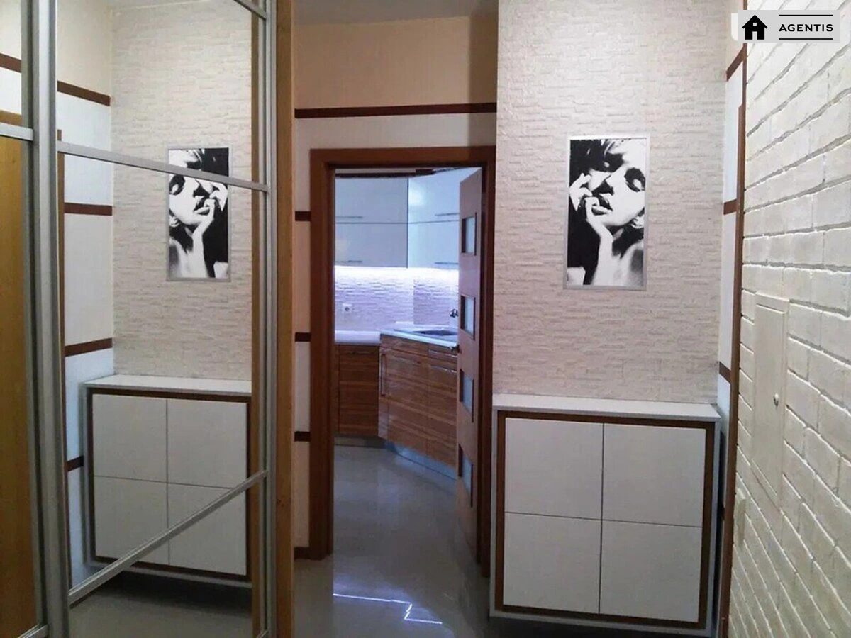 Apartment for rent. 1 room, 45 m², 20 floor/25 floors. 7, Revutckogo 7, Kyiv. 