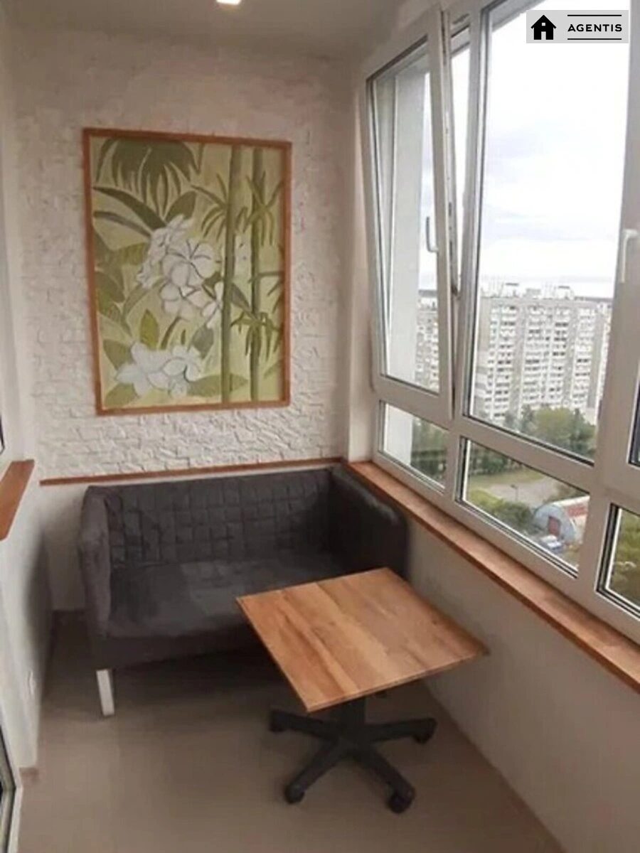 Apartment for rent. 1 room, 45 m², 20 floor/25 floors. 7, Revutckogo 7, Kyiv. 