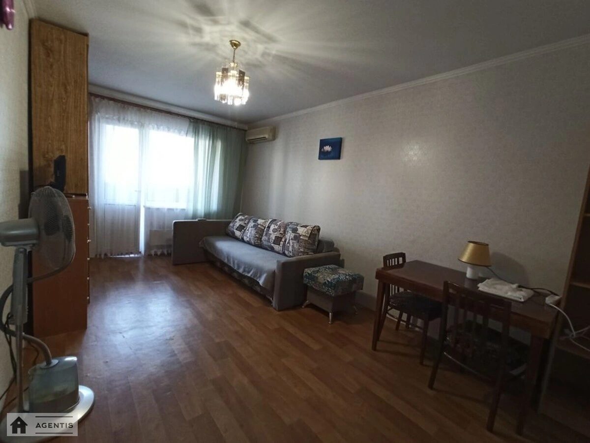 Сдам квартиру. 1 room, 33 m², 5th floor/16 floors. Деснянский район, Киев. 