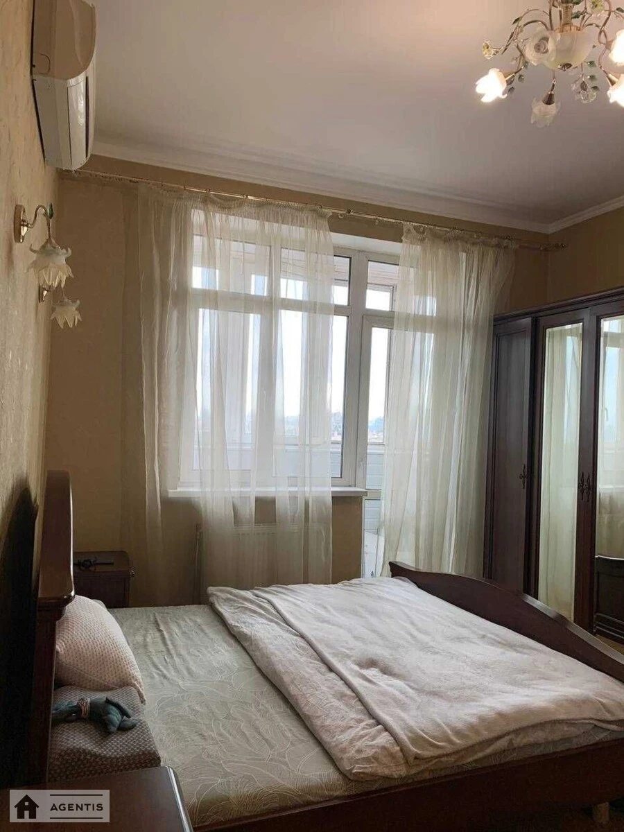 Сдам квартиру. 2 rooms, 82 m², 16 floor/18 floors. 3, Кудрявский 3, Киев. 