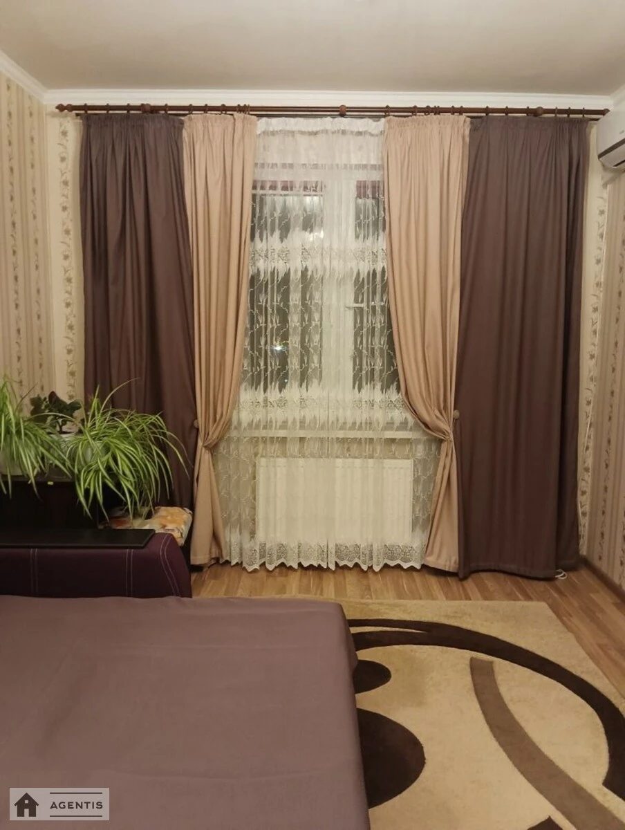 Apartment for rent. 2 rooms, 64 m², 14 floor/16 floors. 7, Mykhayla Maksymovycha vul. Onufriya Trutenka, Kyiv. 