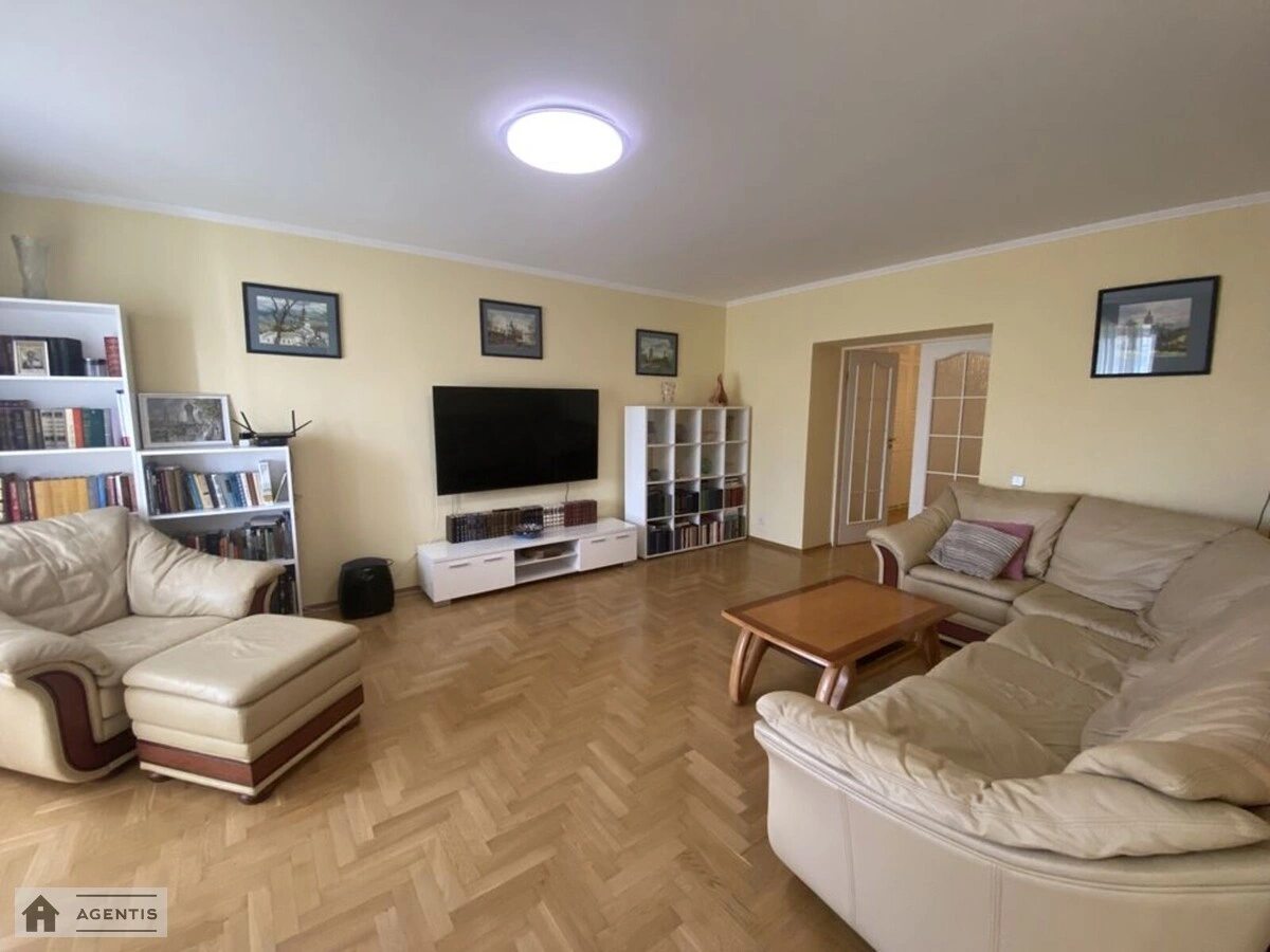 Apartment for rent. 3 rooms, 130 m², 10th floor/14 floors. 12, Volodymyra Ivasyuka prosp. Heroyiv Stalinhrada, Kyiv. 