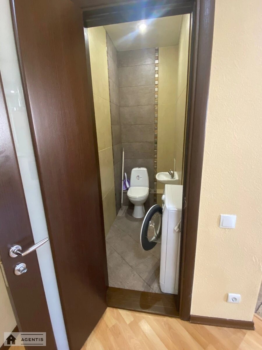 Сдам квартиру. 2 rooms, 72 m², 7th floor/16 floors. 28, Петра Григоренка просп., Киев. 