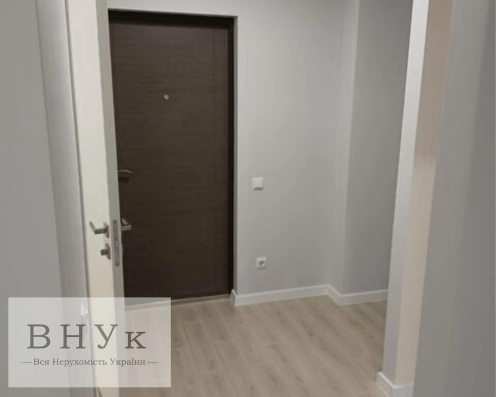 Apartments for sale. 1 room, 40 m², 9th floor/10 floors. Pidvolochyske shose, Ternopil. 