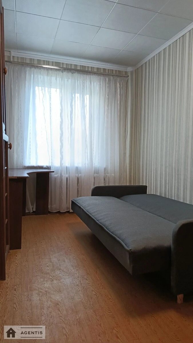Сдам квартиру. 2 rooms, 47 m², 3rd floor/9 floors. 3, Якуба Коласа 3, Киев. 